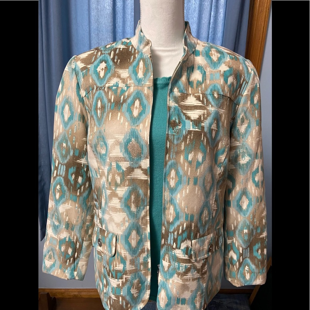 Women’s Alfred Dunner Front Zip Seamed Classic Jacket/Front Pockets/Size 10
